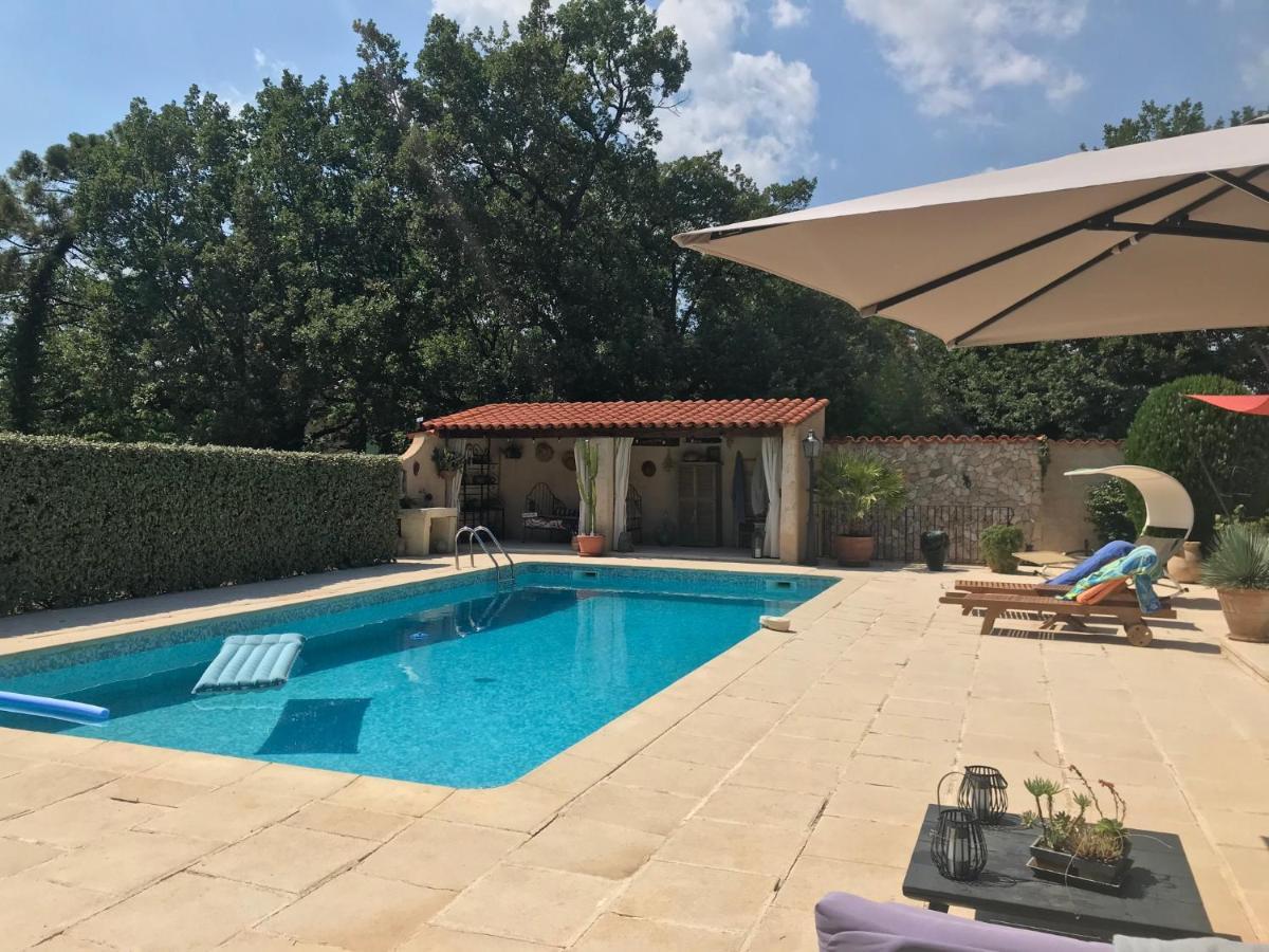 Petit Mas Provençal: Cozy Forest Retreat with Jacuzzi and Pool Saint-Paul-en-Foret Exterior photo